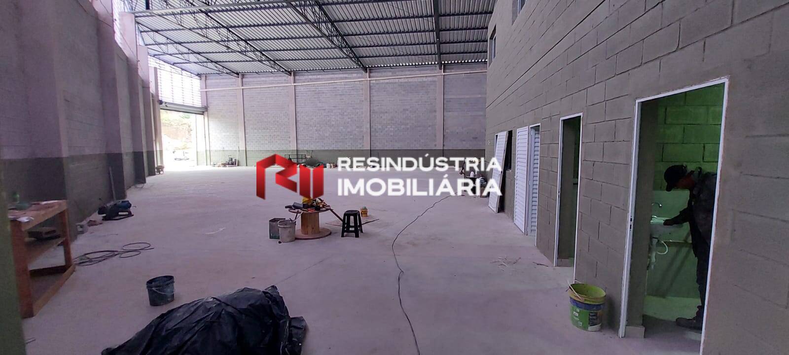 Depósito-Galpão-Armazém para alugar, 675m² - Foto 4