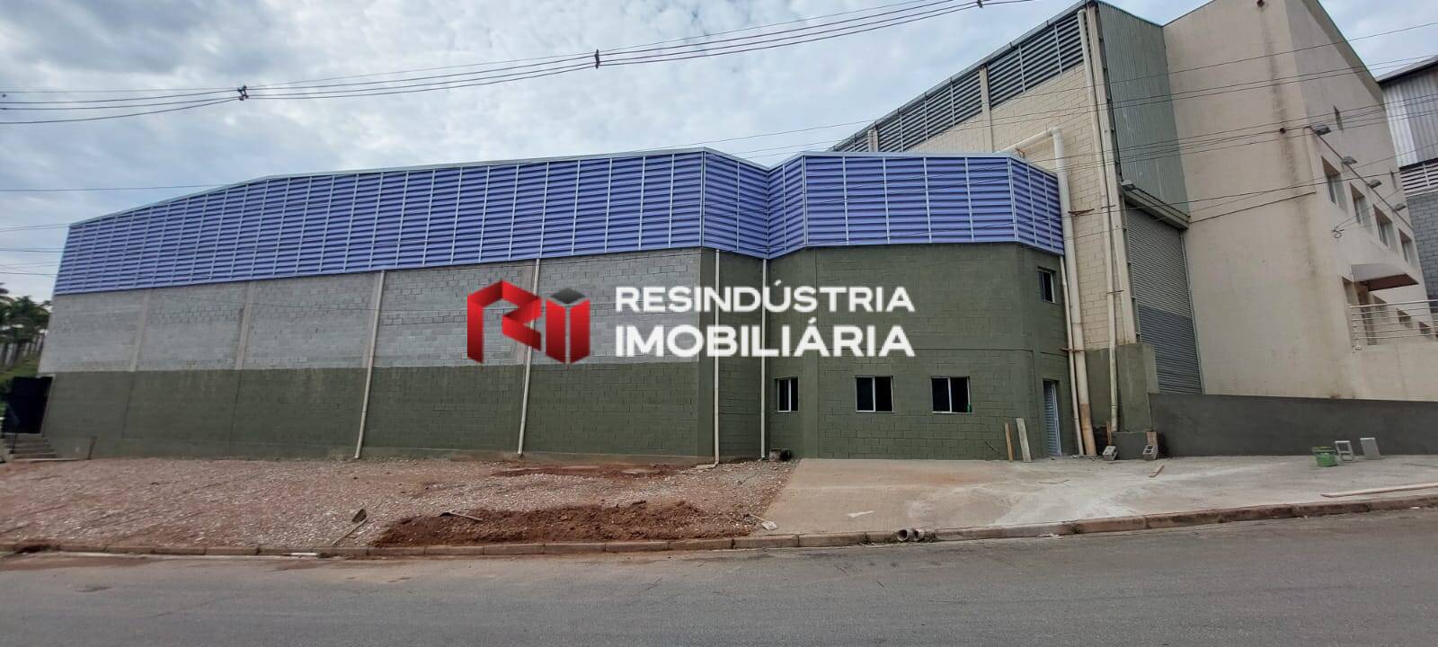 Depósito-Galpão-Armazém para alugar, 675m² - Foto 2