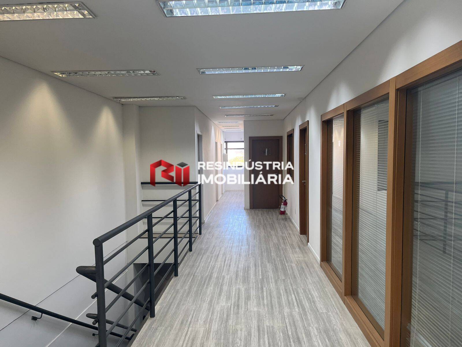 Depósito-Galpão, 1074 m² - Foto 13