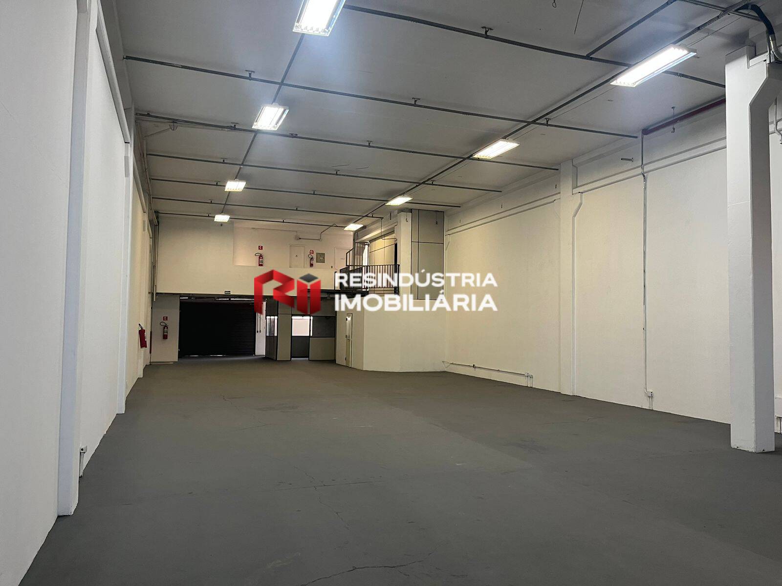 Depósito-Galpão, 1074 m² - Foto 8