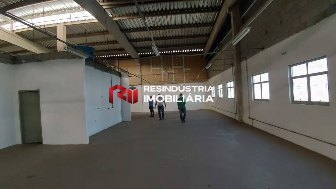 Depósito-Galpão-Armazém para alugar, 1300m² - Foto 13