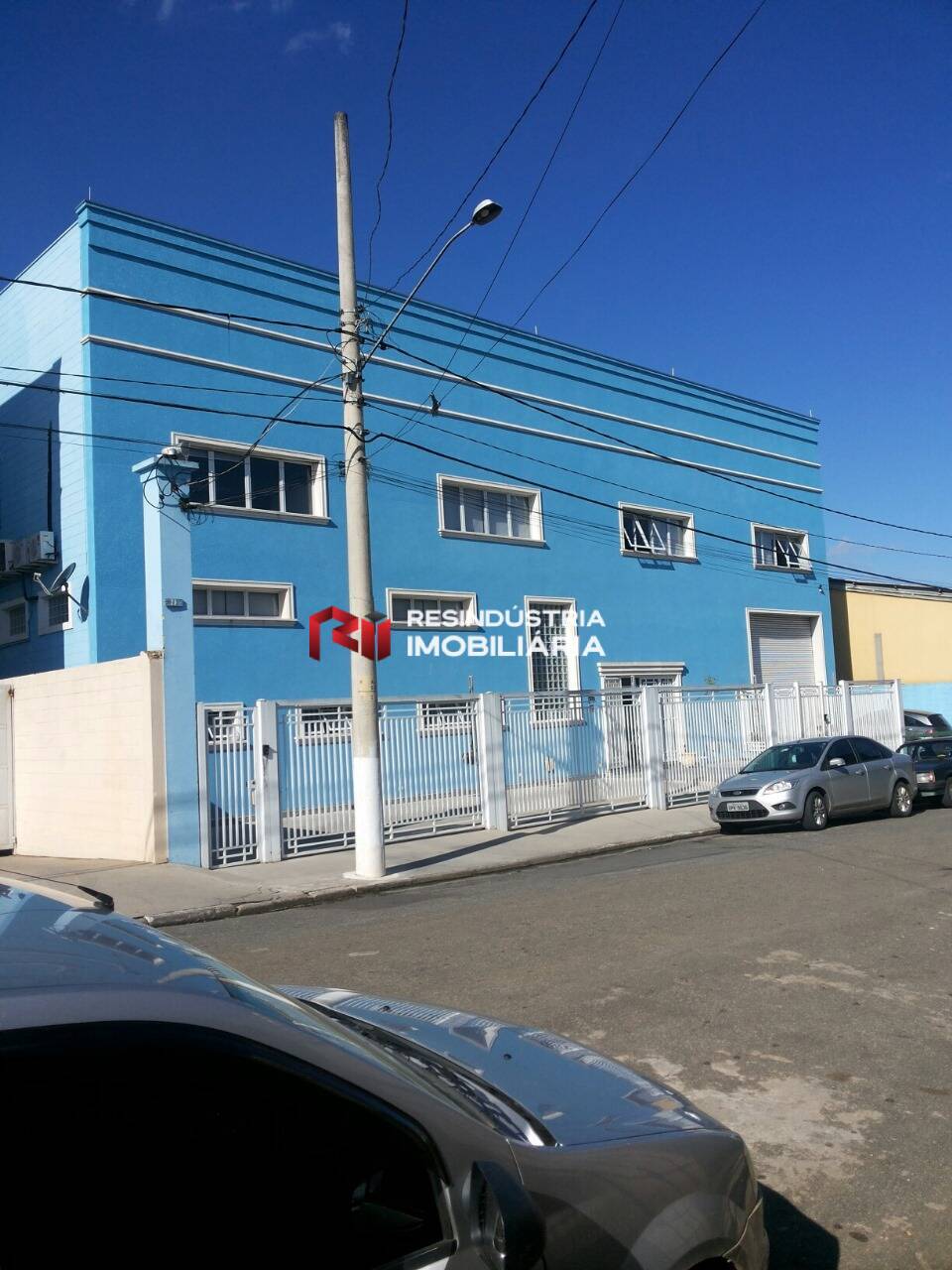 Galpão de 1.443 m² para Locação em Santana de Parnaíba-SP