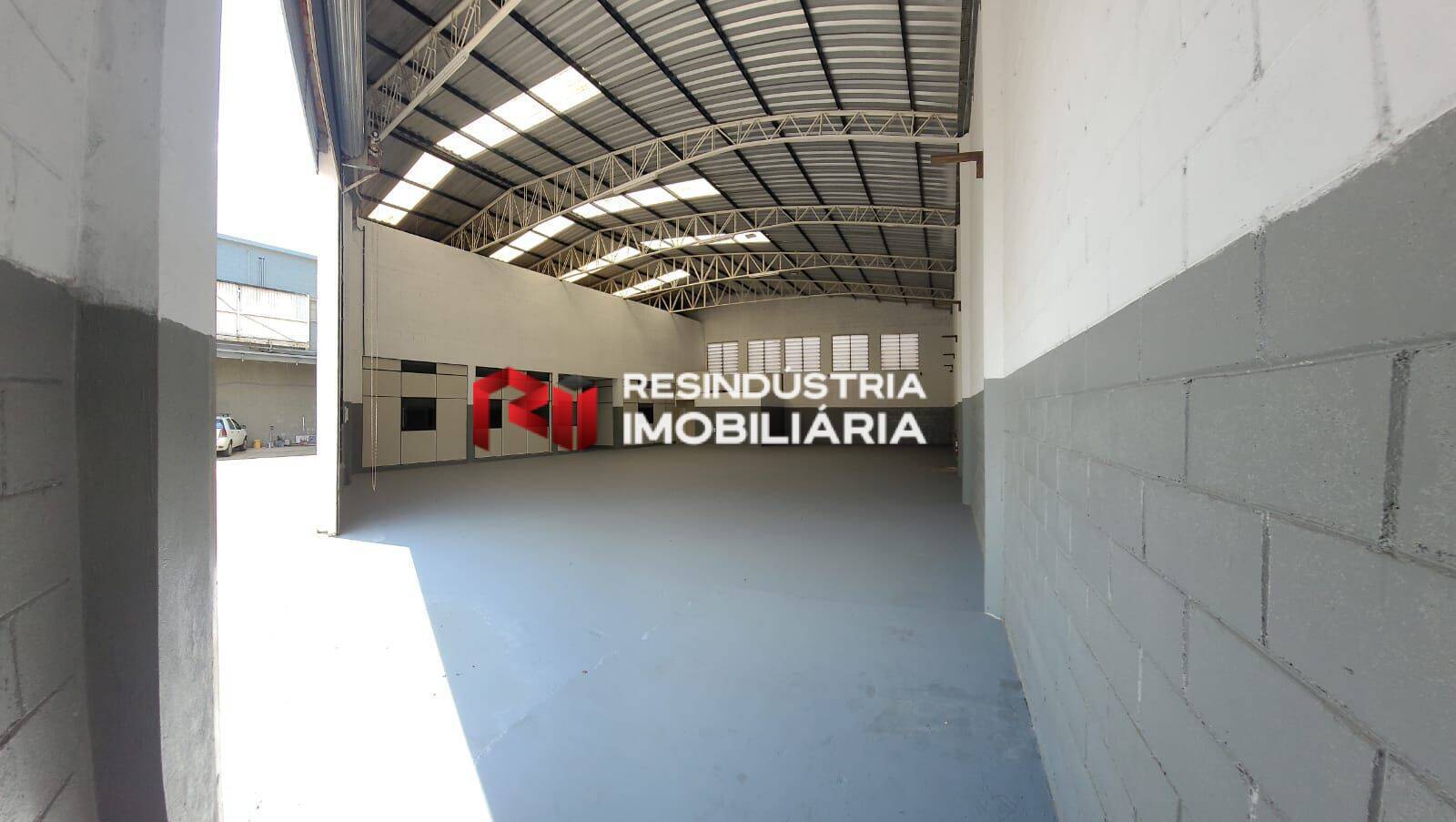 Depósito-Galpão-Armazém para alugar, 689m² - Foto 4