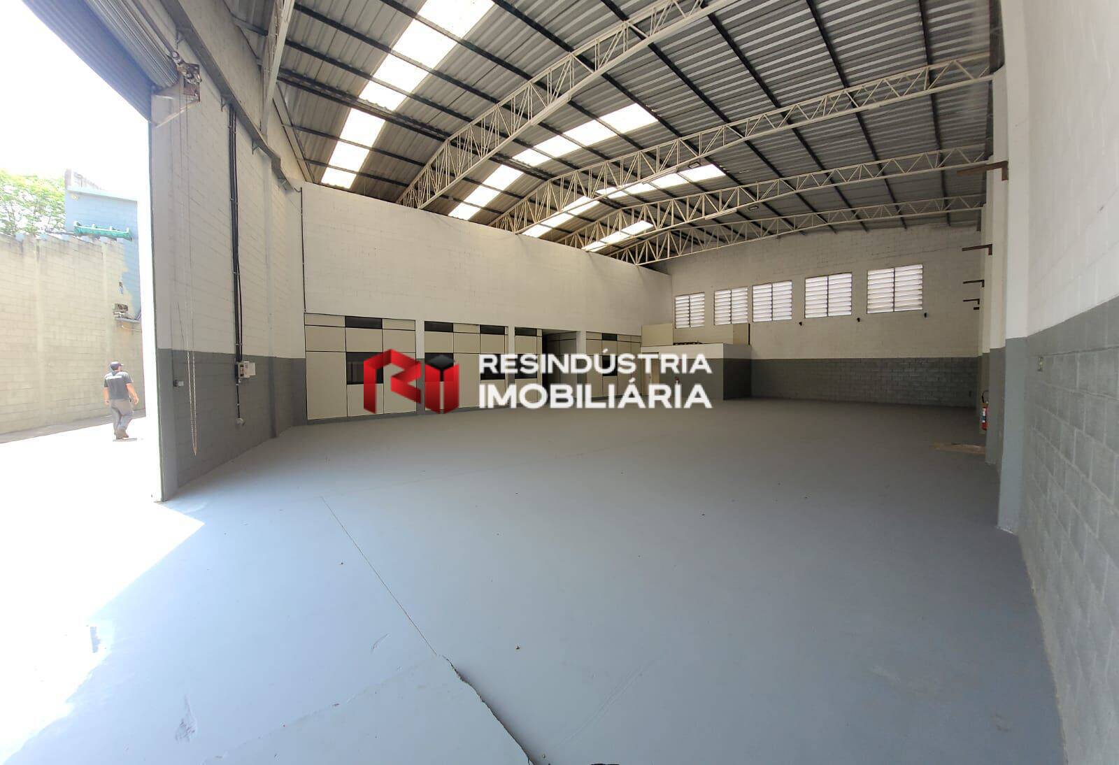 Depósito-Galpão-Armazém para alugar, 689m² - Foto 5