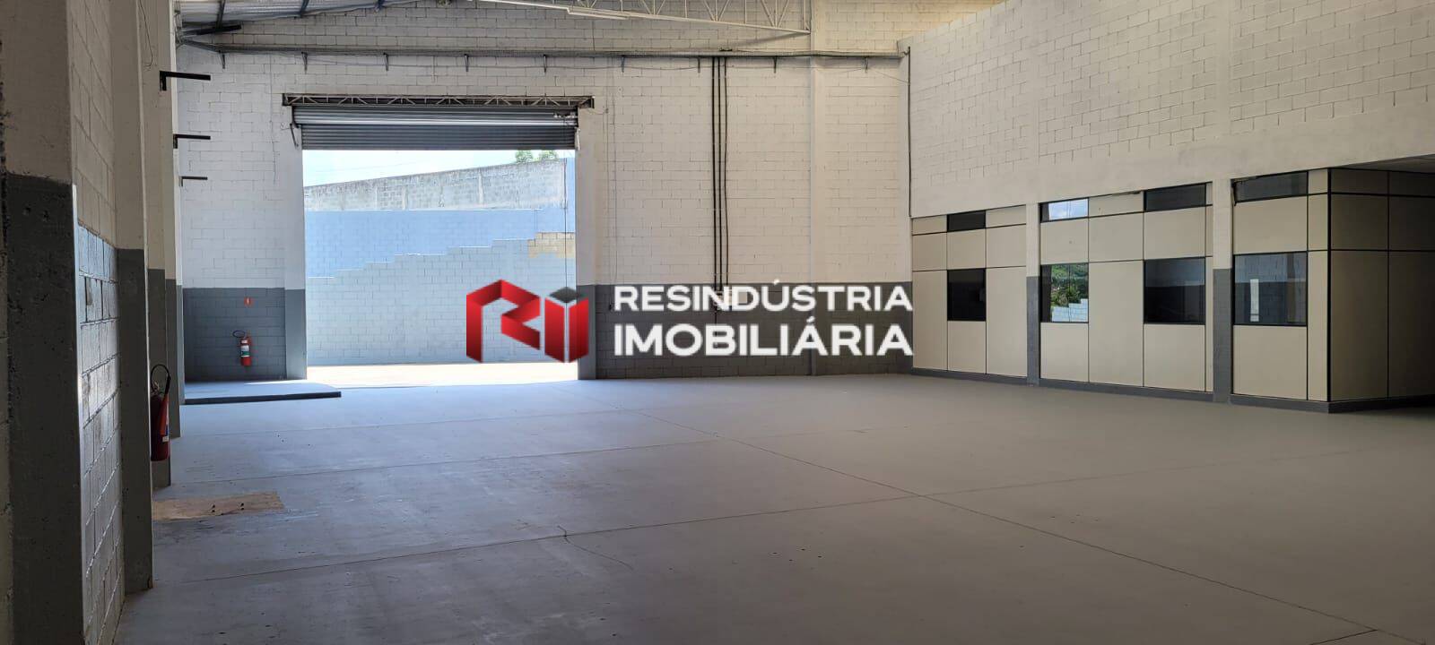 Depósito-Galpão-Armazém para alugar, 689m² - Foto 7