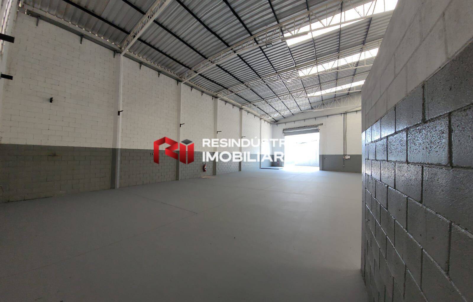 Depósito-Galpão-Armazém para alugar, 689m² - Foto 9