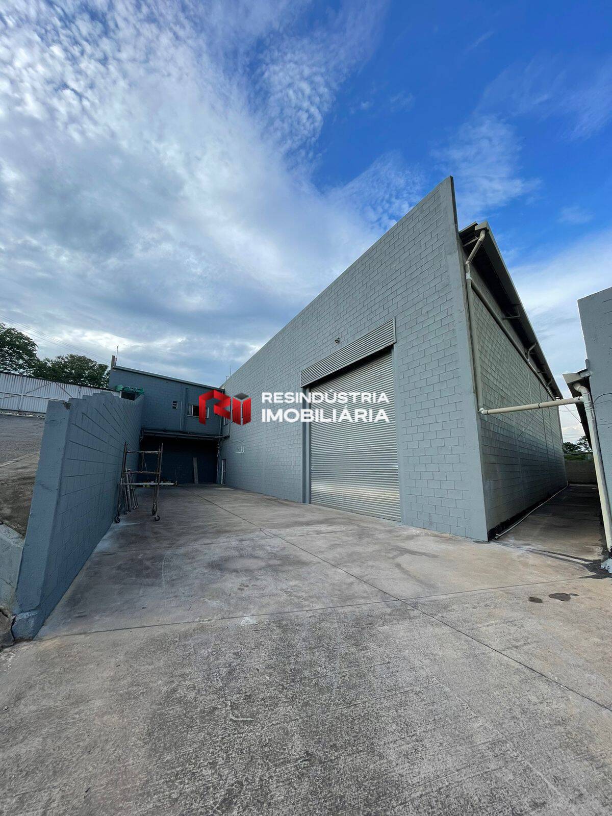 Depósito-Galpão-Armazém para alugar, 689m² - Foto 2