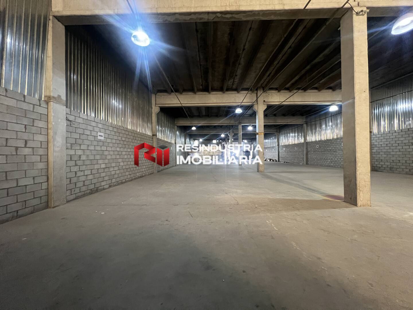 Depósito-Galpão, 2180 m² - Foto 33