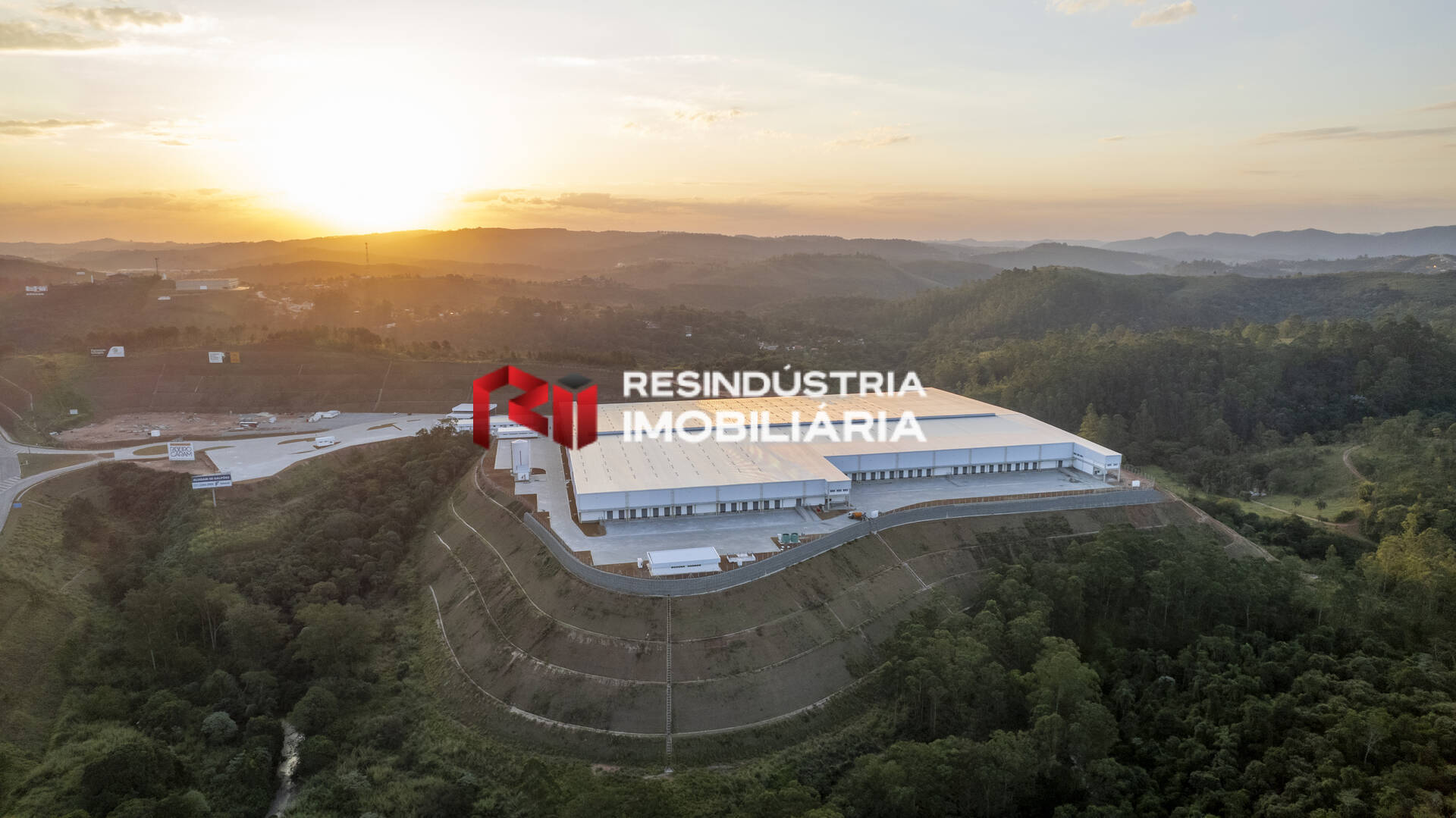 Depósito-Galpão, 9463 m² - Foto 2